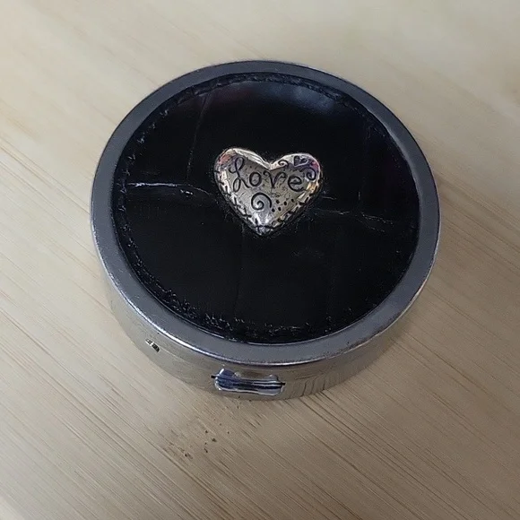 Brighton Love Beat Pill Box - Picture 4 of 4